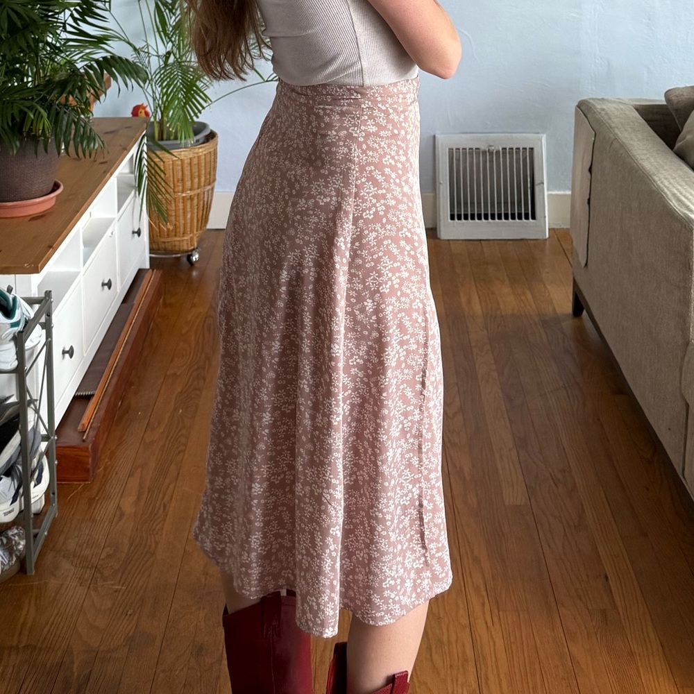 Floral Pink Skirt - Picture 3 of 4